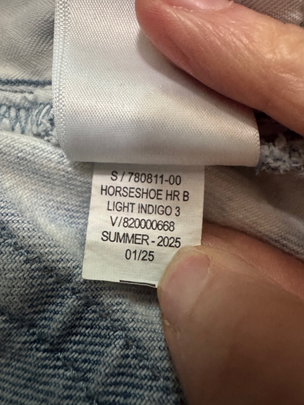 Gap Horseshoe High Rise Jeans Ultrasoft Denim Light Acid Wash Size 4R / 27 EUC - Picture 6 of 7